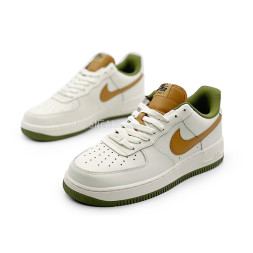 Nike Air Force 1 07 QS