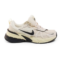 Nike V2K Run Runtekk Beige