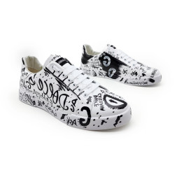 Dolce & Gabbana Logo Print